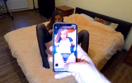 Сводная сестра попросила сфоткать для любовника