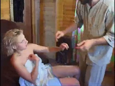 Отчим сошел с ума и пошел на насилие